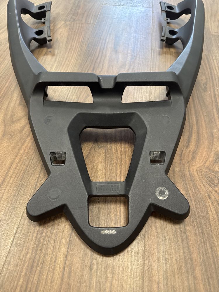 Suport Topcase Metal original Yamaha Xmax (nu necesita placa!)