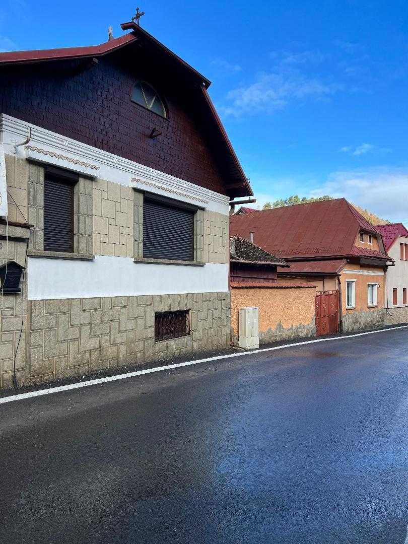 Vand casa situata in centrul vechi al Brasovului