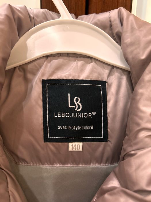 Продается классная куртка на девочку на 10 лет