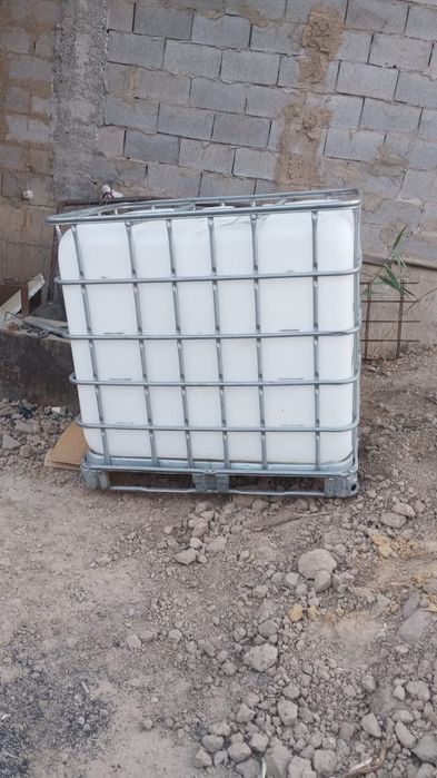 бочка.сатылады 1000.литр