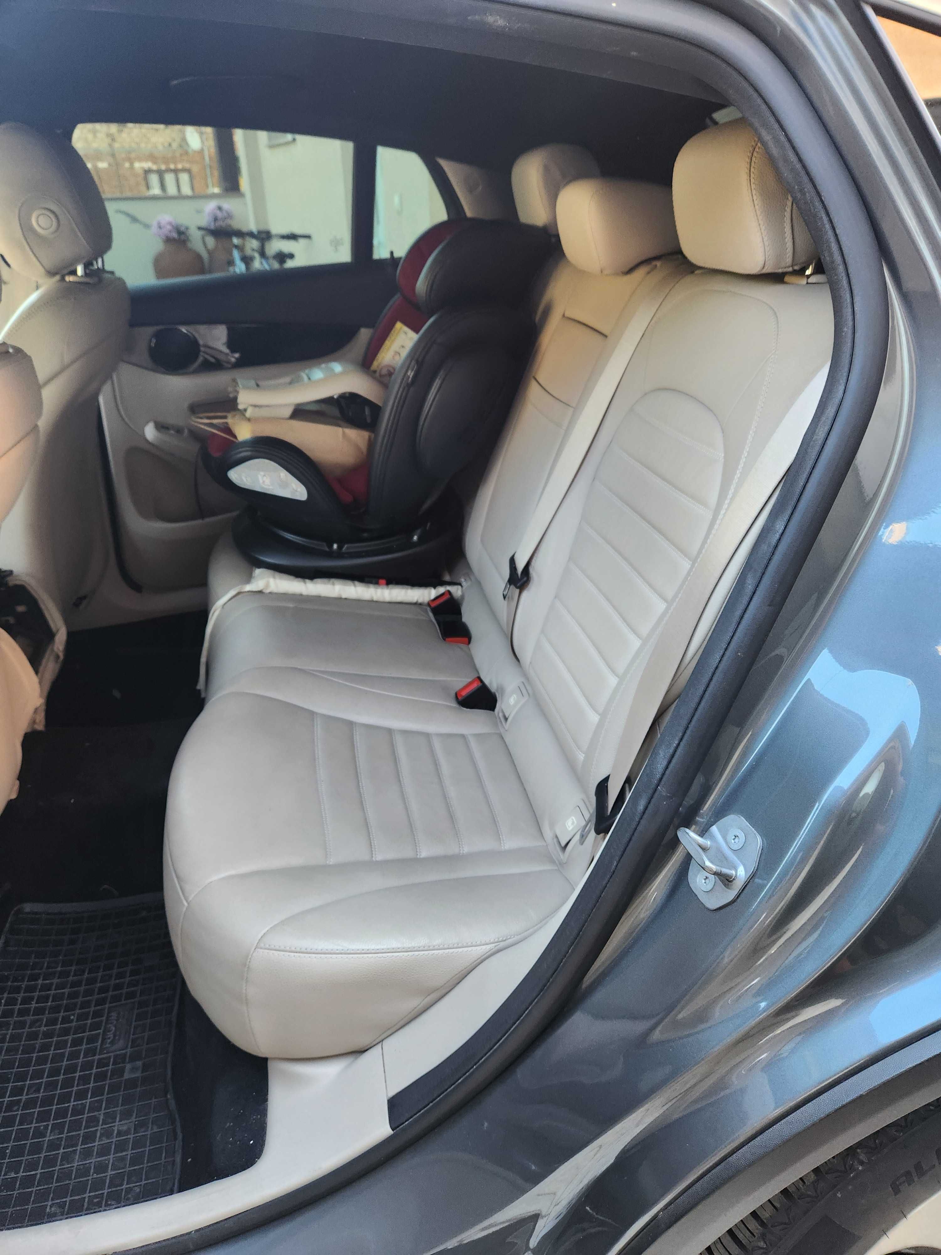 Mercedes GLC coupe кожен салон,седалки