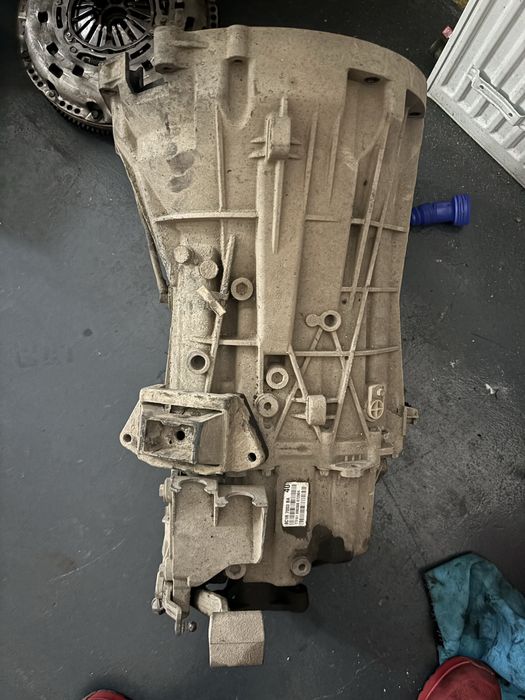 Cutie viteze ford transit 2.4 Tdci