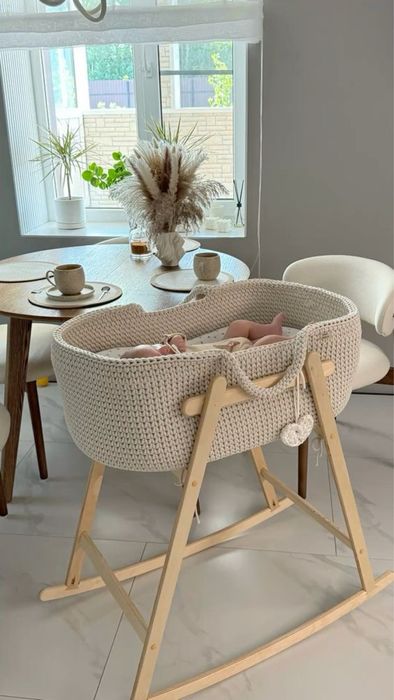 Вязаная люлька ручной работы