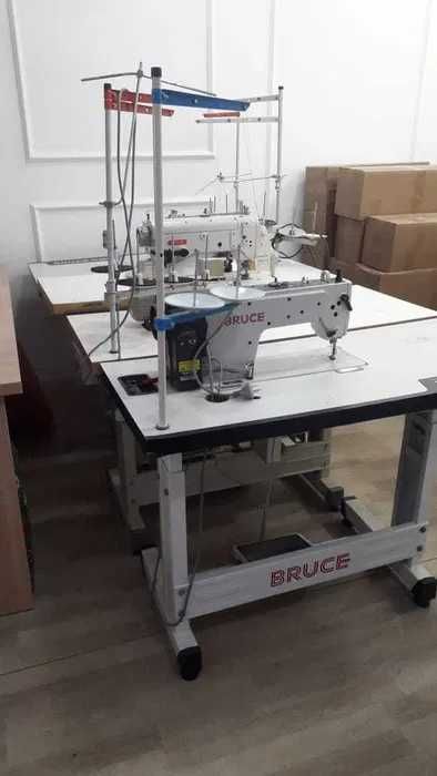 Швейная машина. Распошивалка в отличном состоянии.