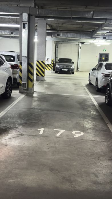 паркинг продам жк 12 месяцев