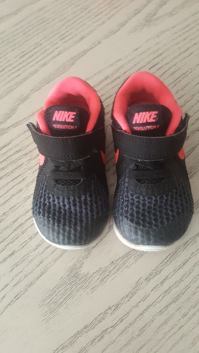 Детски маратонки Nike Revolution