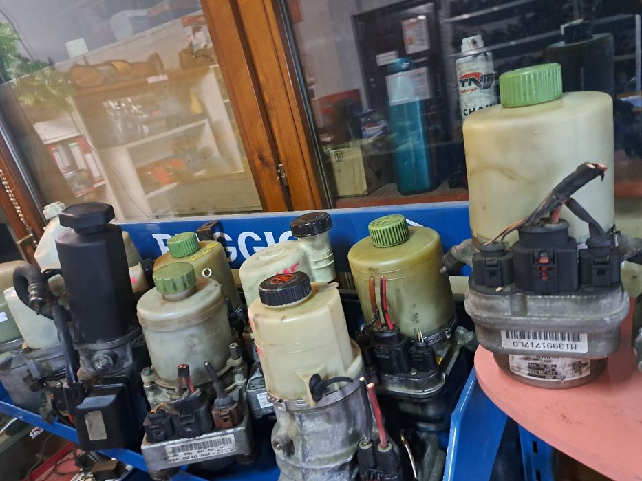 Pompă servo directie Ford Volvo Saxo Renault Mercedes Opel Peugeot Vw