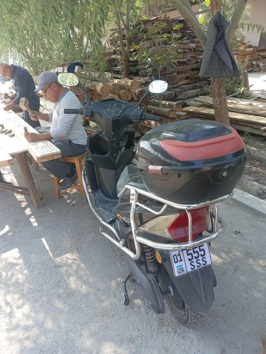 Skuter elektra888