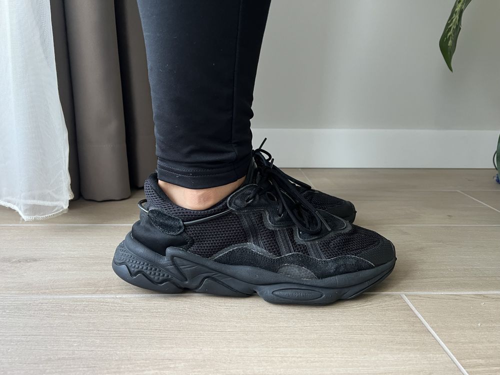 Маратонки Adidas Ozweego Core Black