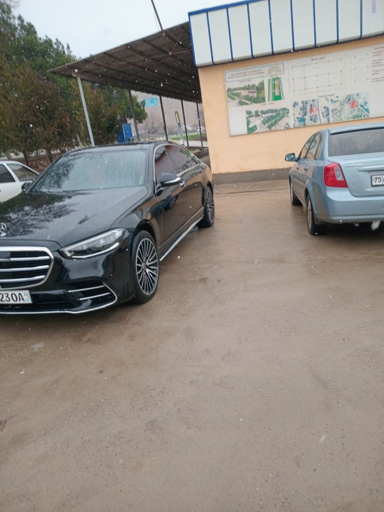 Mashina judda yaxshi hamma joyi ishlaydi hamma elektronikasi ishlaydi