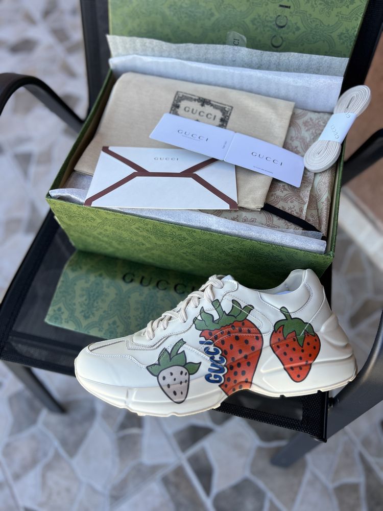 Gucci Sneakers Rhyton Strawberries
