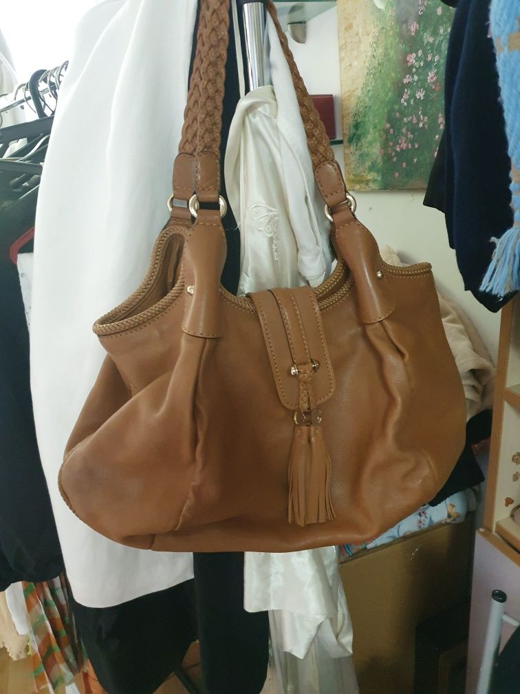 Gucci  чанта .Отлично състояние.