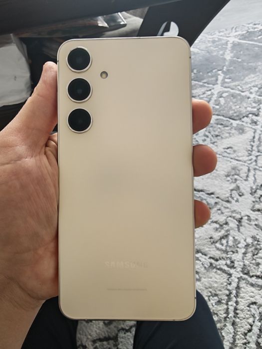 Samsung s24 Plus + 12/256 ideal