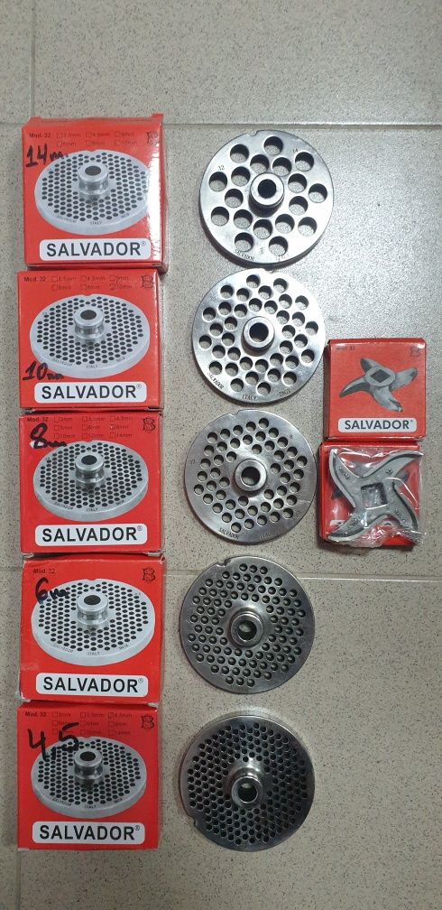 Иноксови  решерки Salvador   за месомелачлачка