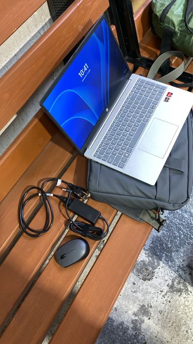 Продам ноутбук hp в отличном состоянии