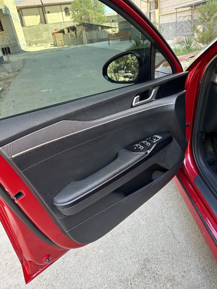 Kia K5 2024y Bez lyuk