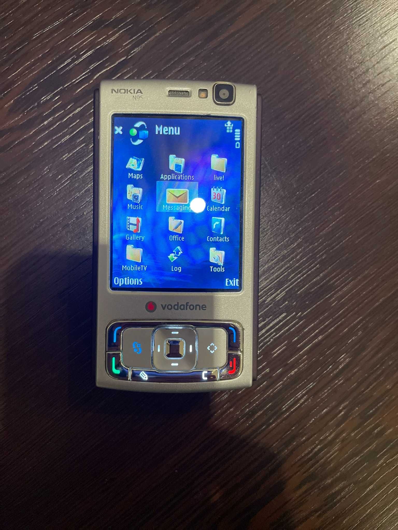 Nokia N95 8GB + Зарядно