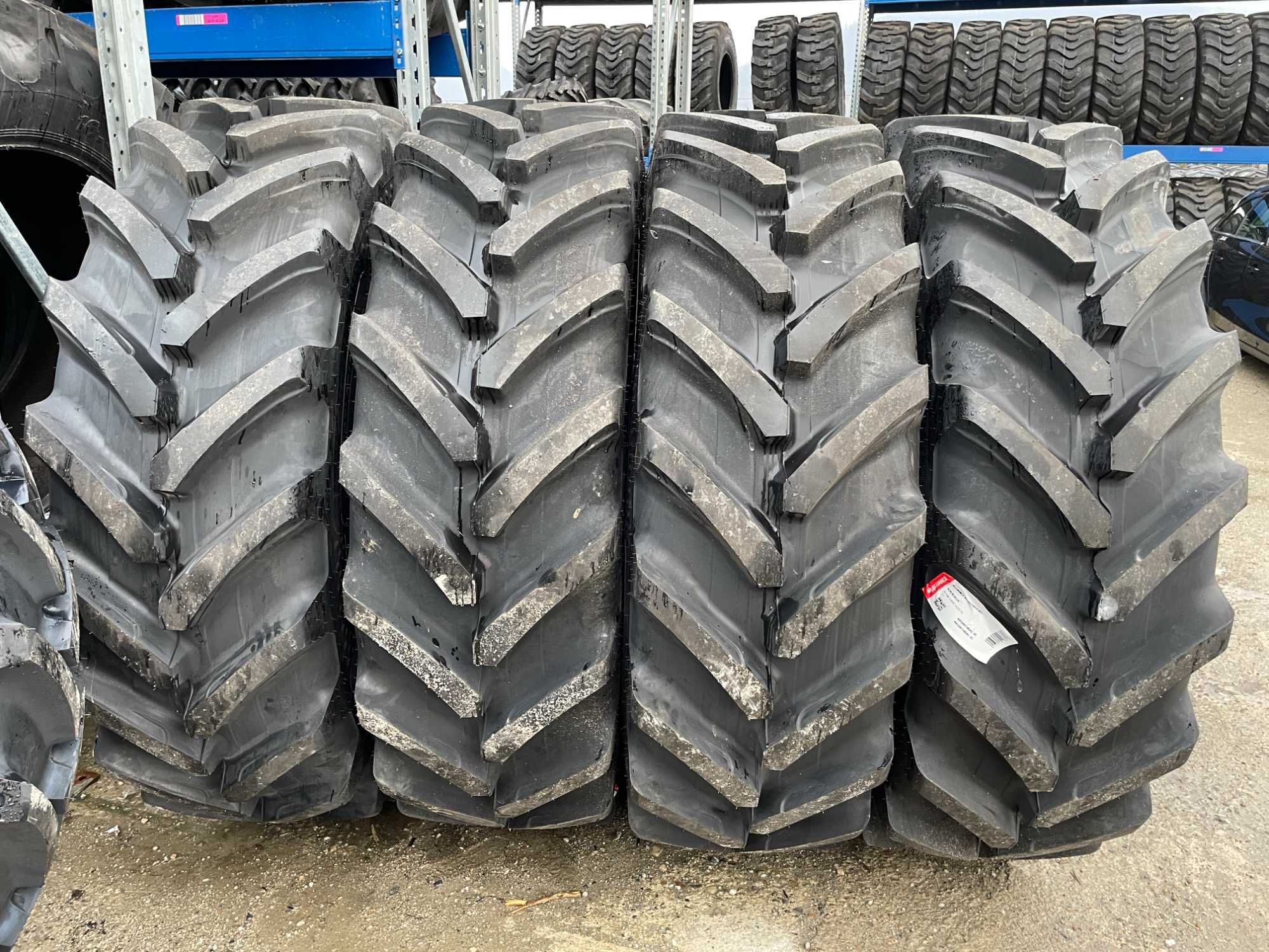 420/85R34 Caucicuri agricole Radiale de spate John Deere