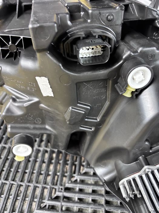 Far stanga full led Ford focus 4 2022