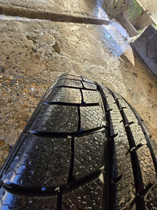 2х 225 40 18 зимни нови