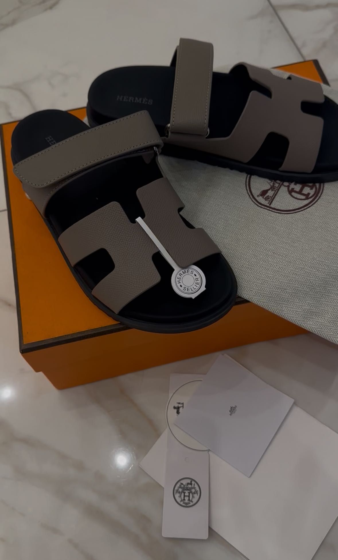 Hermes шлепки 37,5 новые