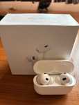 Слушалки Apple Airpods Pro (2nd Generation)