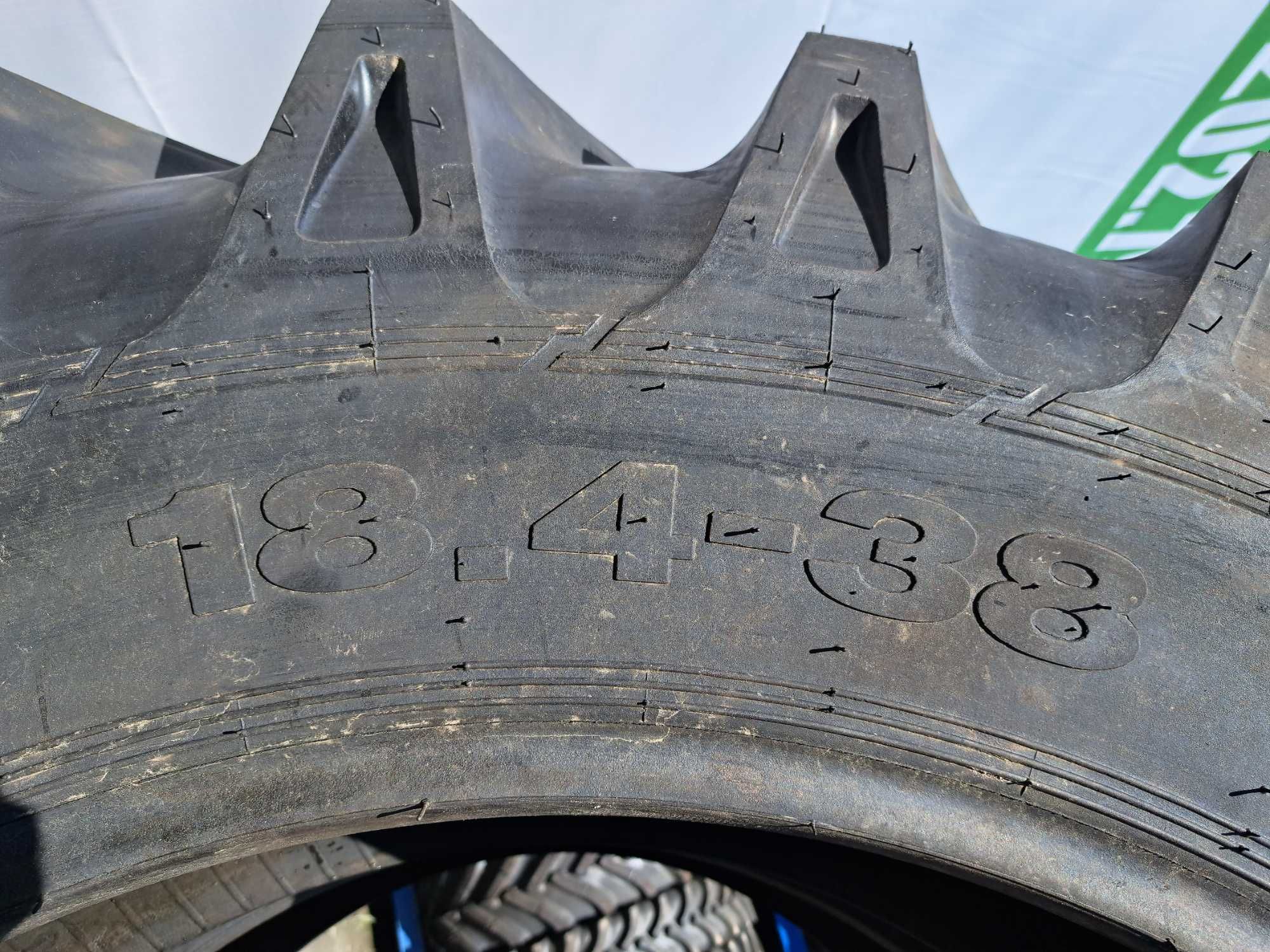 Cauciucuri noi 18.4-38 cu 10 pliuri pentru tractor spate marca OZKA