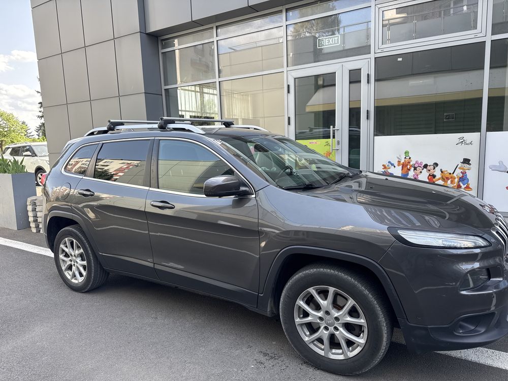 Vand Jeep Cherokee
