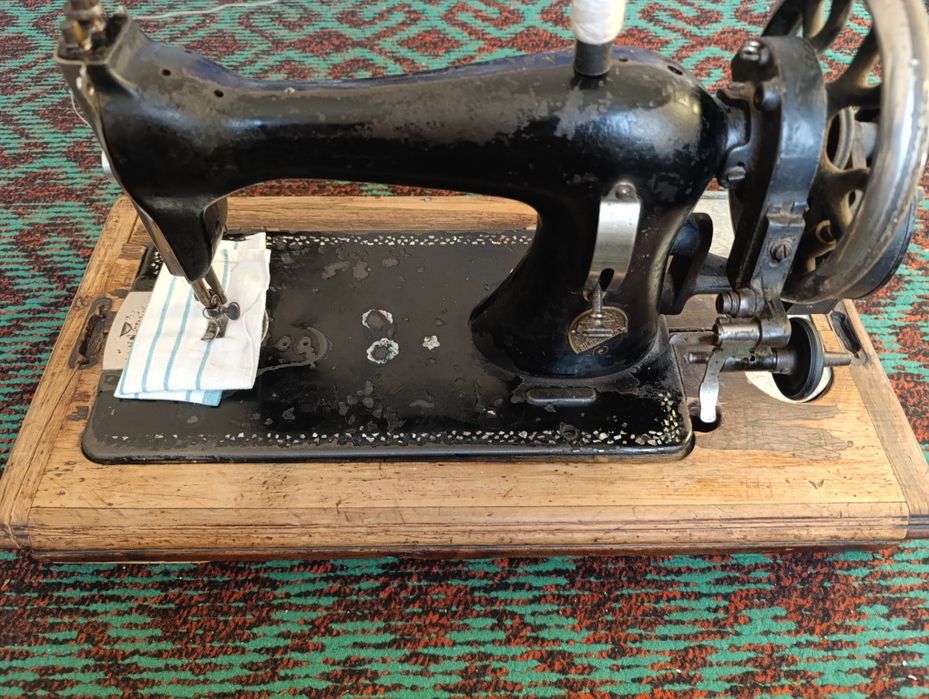 Швейная машина Зингер.