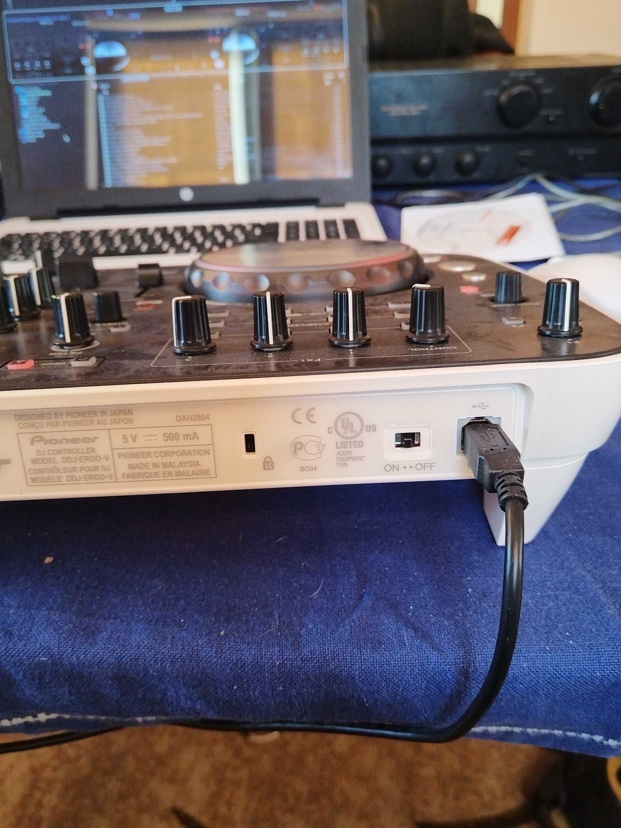 Dj mixer pioneer