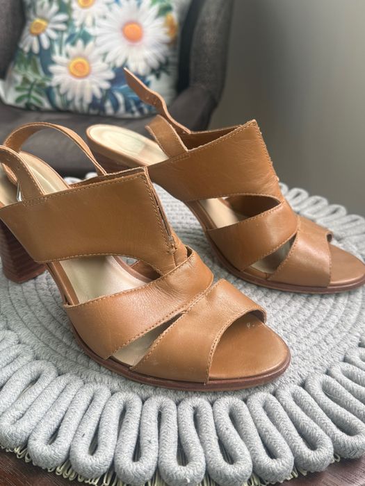 Нови Обувки различни модели и размери