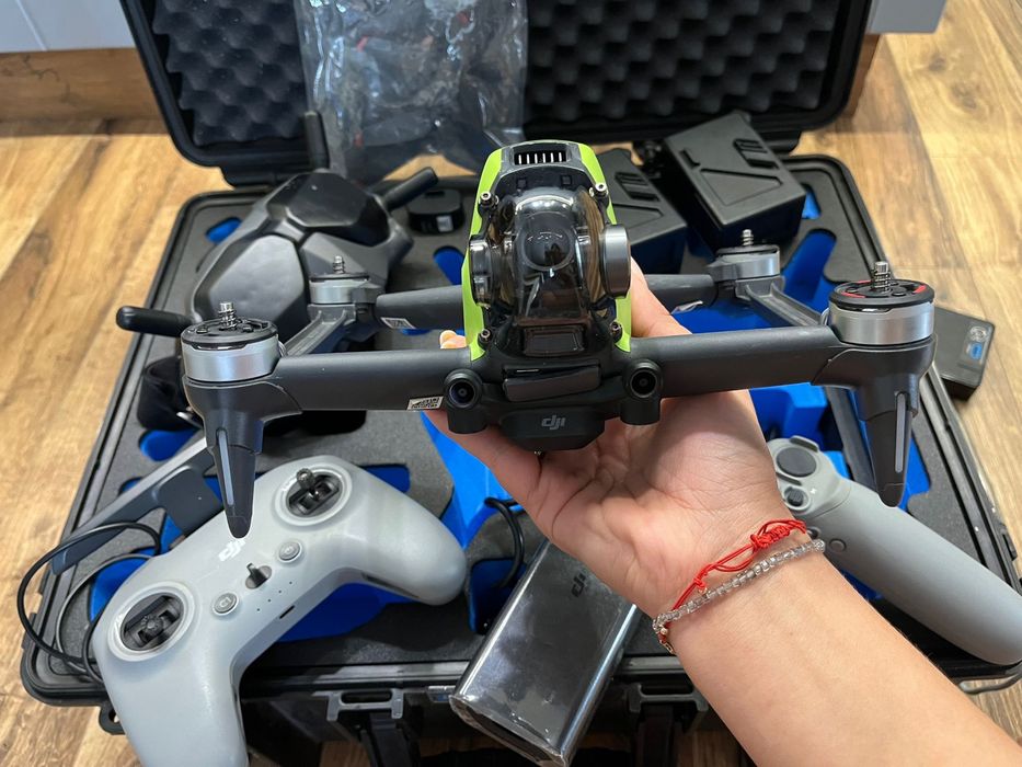 Dji fpv fly more combo