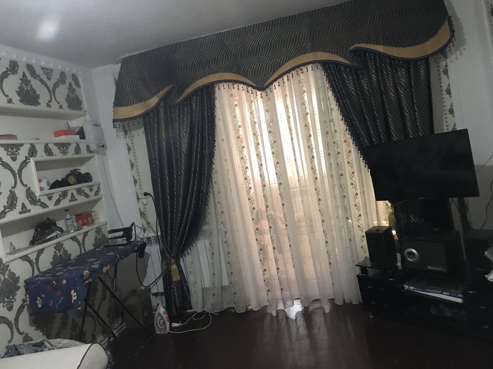 Ижарага студентла 3 хонали 80кв.  уй берилади. Фаррош ва ошпази бн