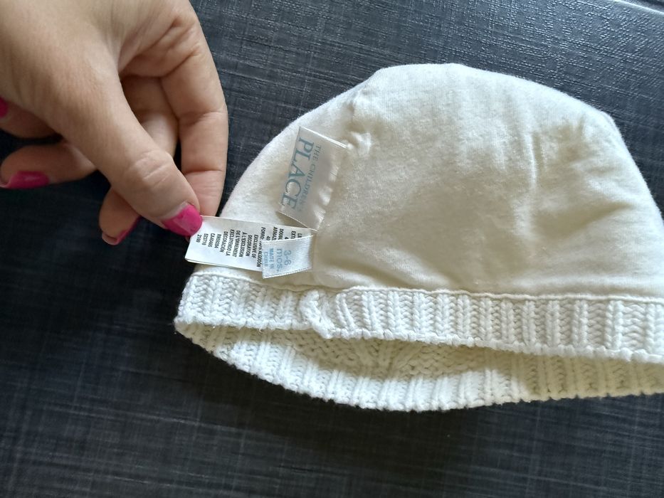 Set caciula si manusi 3-6 luni