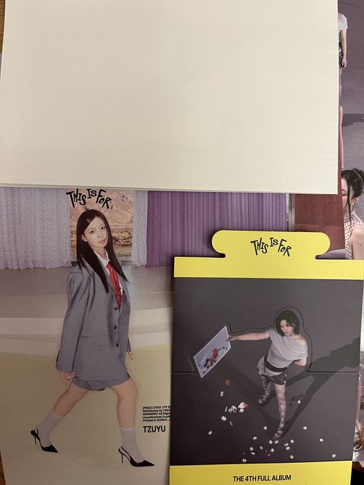 Twice kpop “THIS IS FOR” албум
