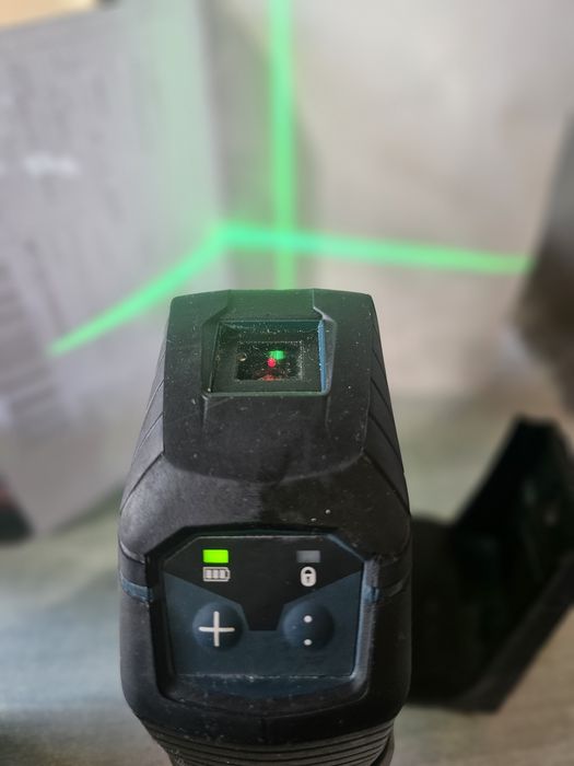 Bosch profesional GCL 2-15 G