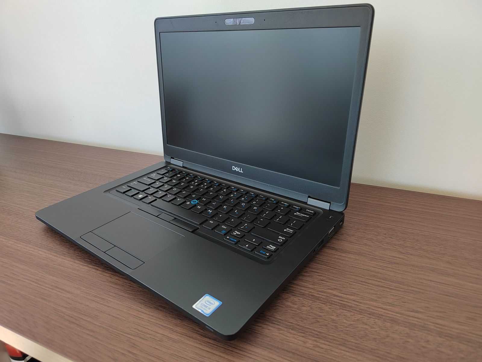 Лаптоп Dell Latitude 5490