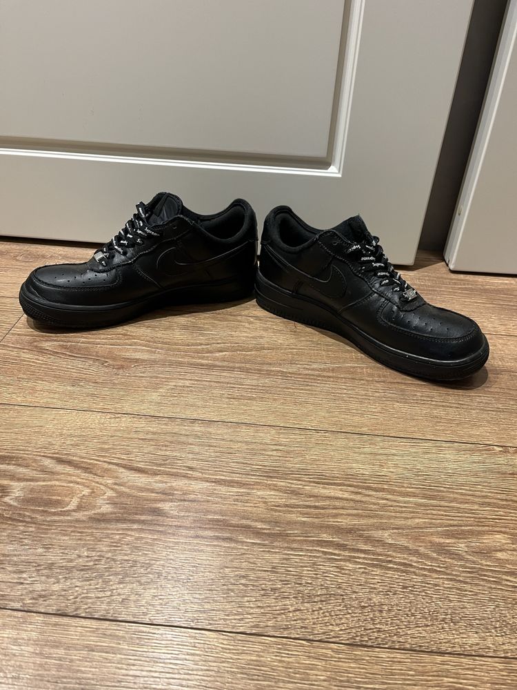 Обувки Nike Supreme №43