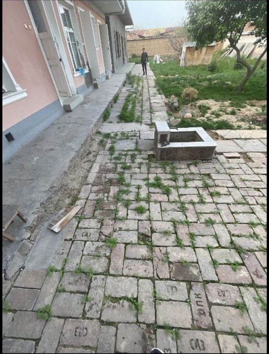 Srochna sotiladi nazarbekda hovli 13 sotix