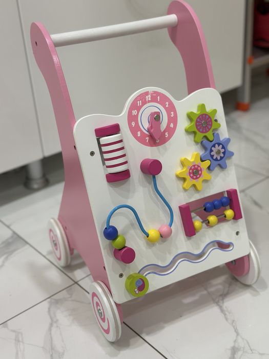 Уокър и бизи борд