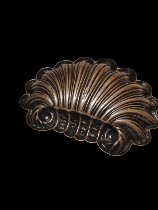 Tava din argint pentru caviar