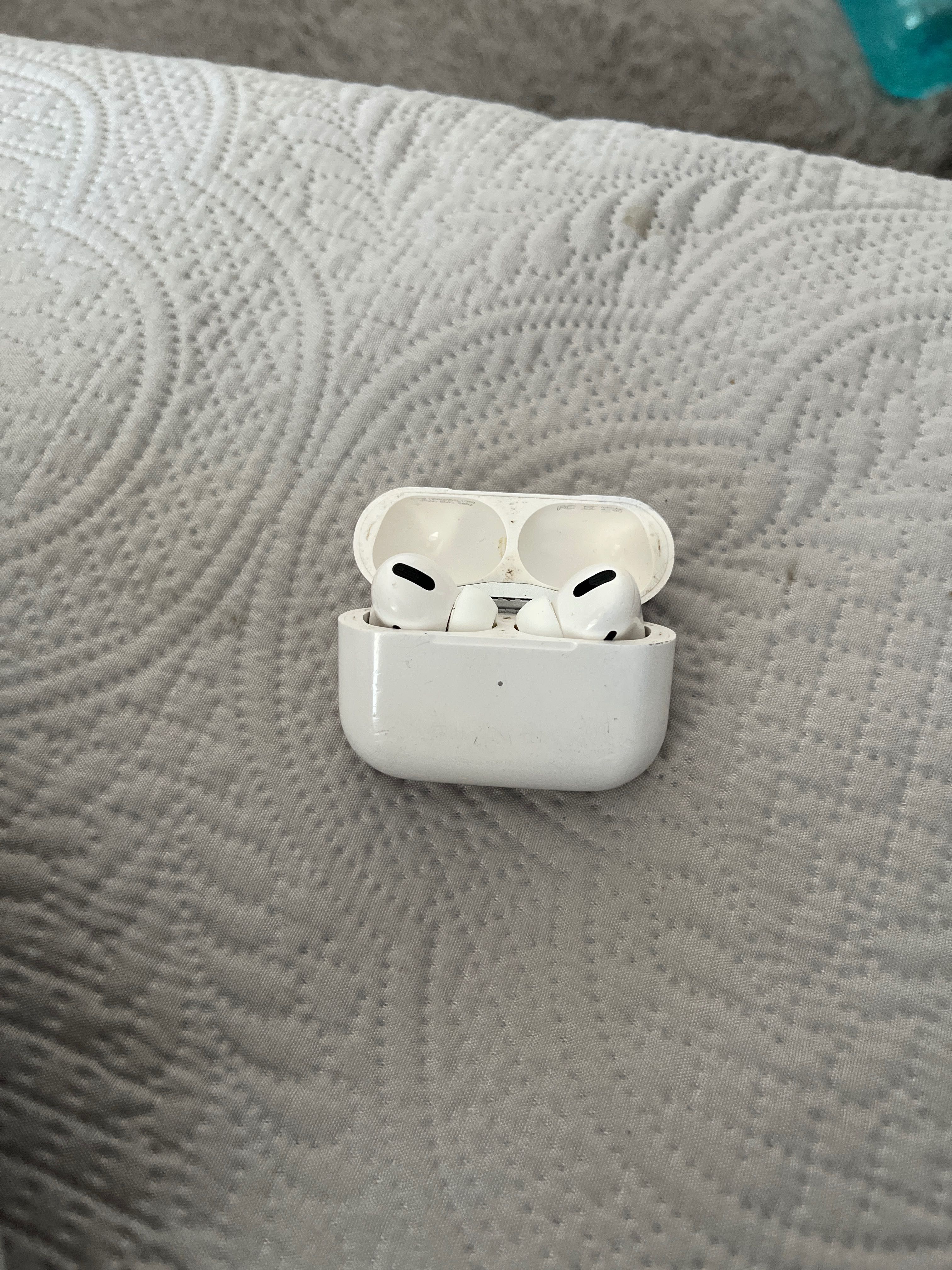 Airpods pro 1111