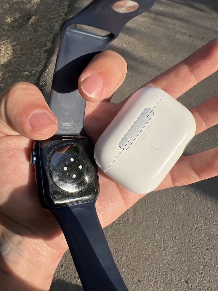 Apple watch 6 series airpods pro