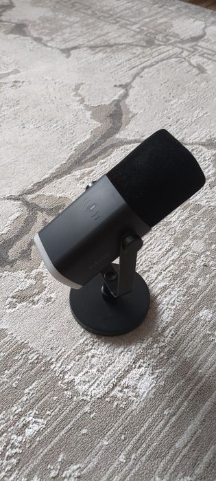 Микрофон Fifine AM8 в хорошем состоянии