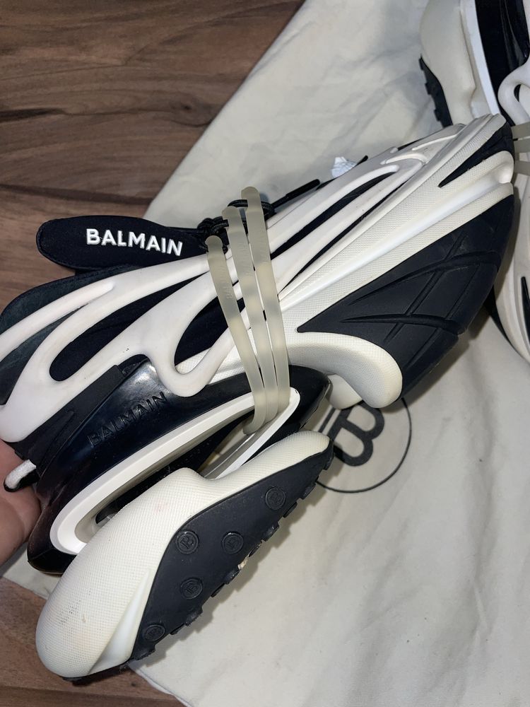 Balmain обувки