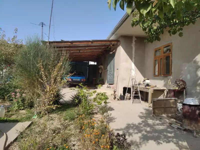 Продаётся  приватизированная дача