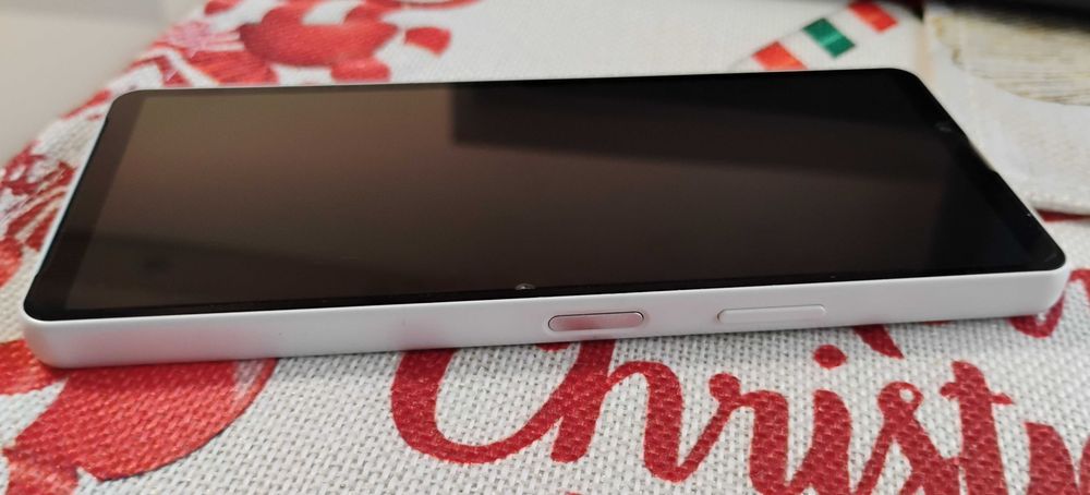 Sony Xperia 10 v.СОНИ ЕКСПЕРИА 10 V - КАТО НОВ