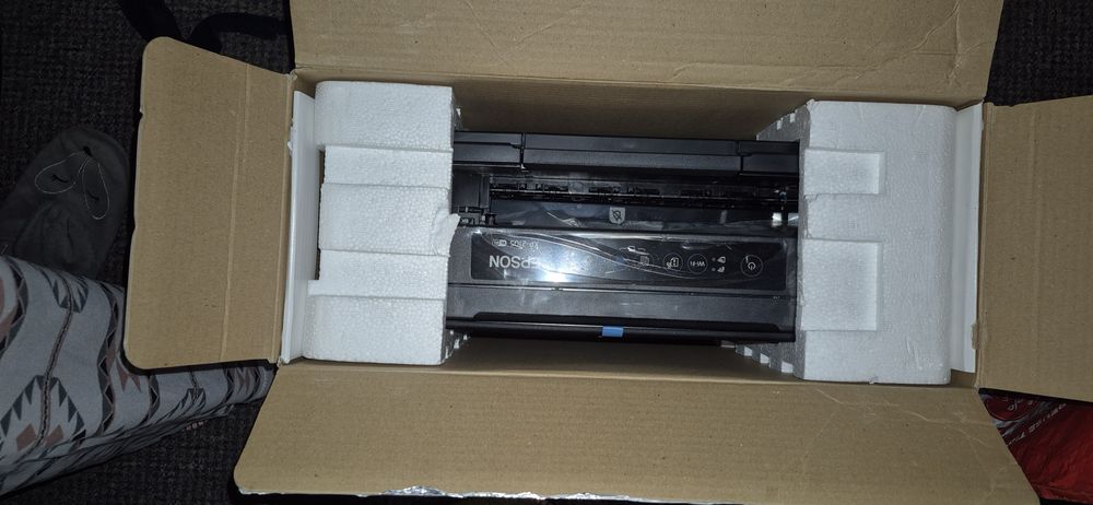 Epson  XP 2105 .