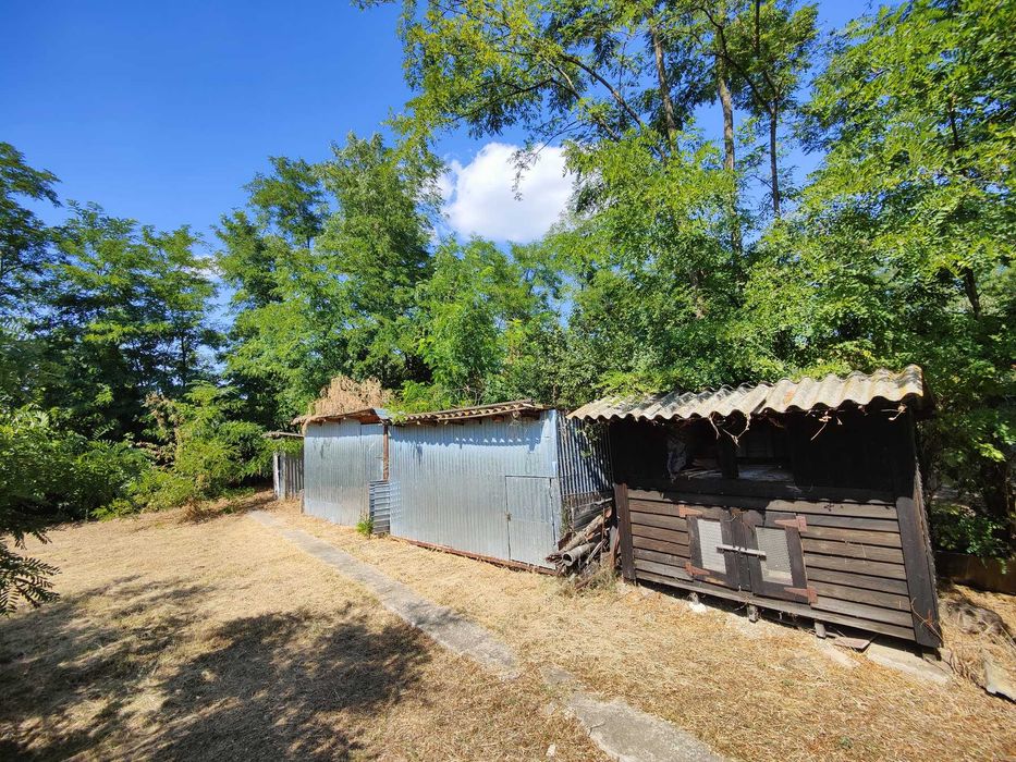 Vând proprietate cu 2 case în Comuna Mănăstirea, Călărași