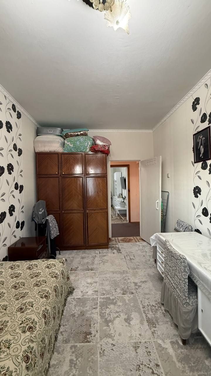 Продаётся или обменяется 4х комнатная лен.пр. ул. Гоголя 4 на 4 этаже